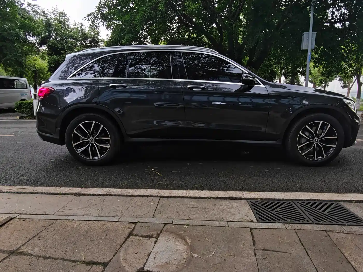 Mercedes-Benz GLC 2021 GLC 260 L 4MATIC Luxury фото 4