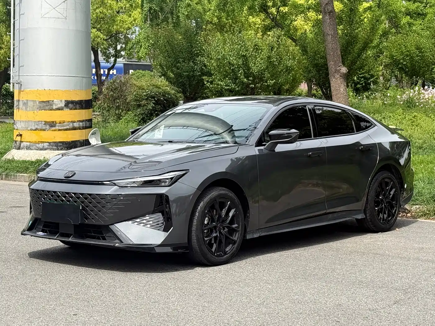 CHANGAN UNI-V