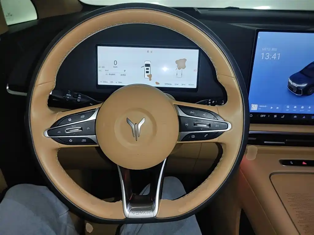 Voyah Auto Voyah Dreamer 2025 PHEV AWD Flagship Kunpeng Edition фото 11