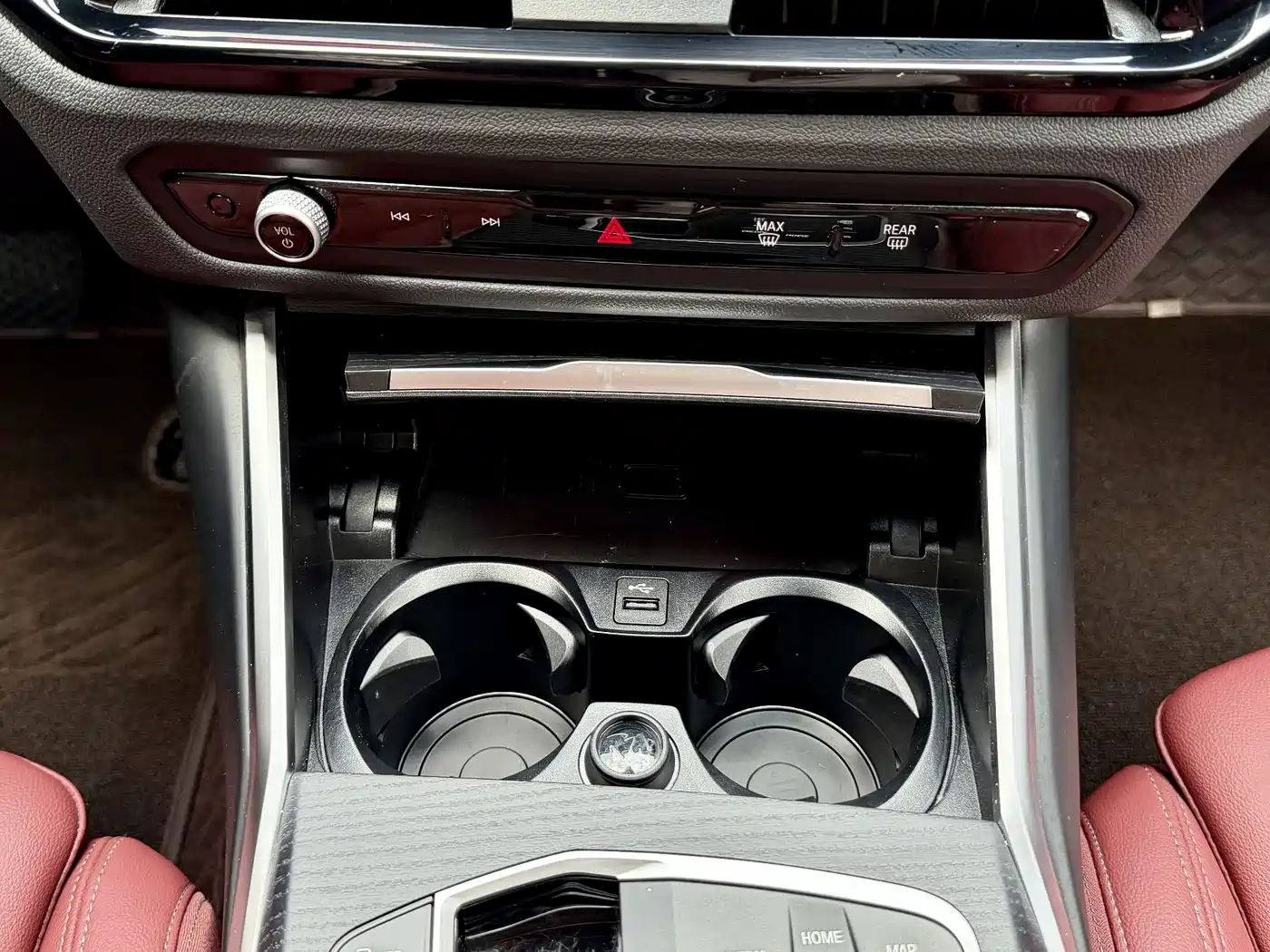 BMW 3 Series 2026 325Li M Sport Package фото 23