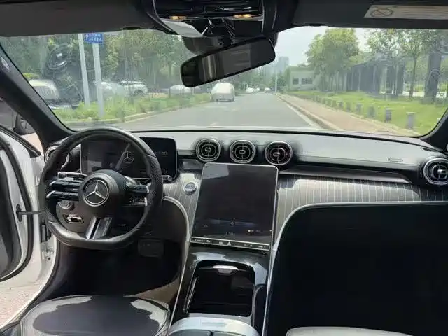 Mercedes-Benz C-Class 2022 C 260 L Sport Edition фото 4