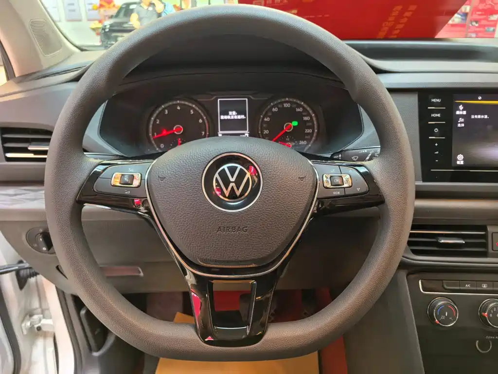Volkswagen Tharu, миниатюра 12