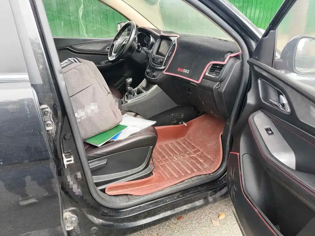 Baojun 560 2015 2015 1.8L Manual Luxury