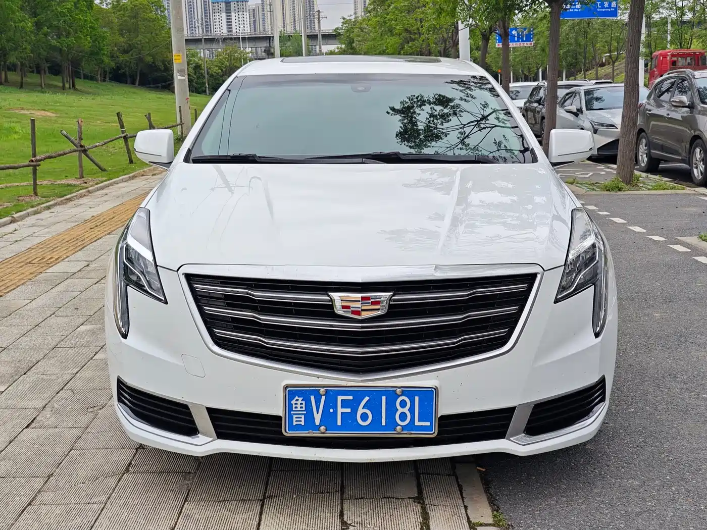 Cadillac XTS 2018 28T Technology фото 2