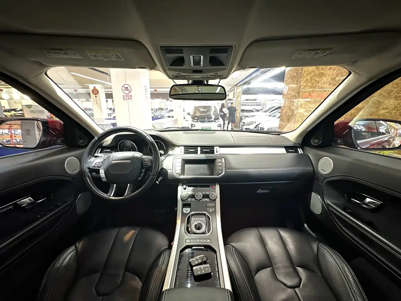 Land Rover Range Rover Evoque (Import) 2012 2012 2.0T 5-door Premium Edition
