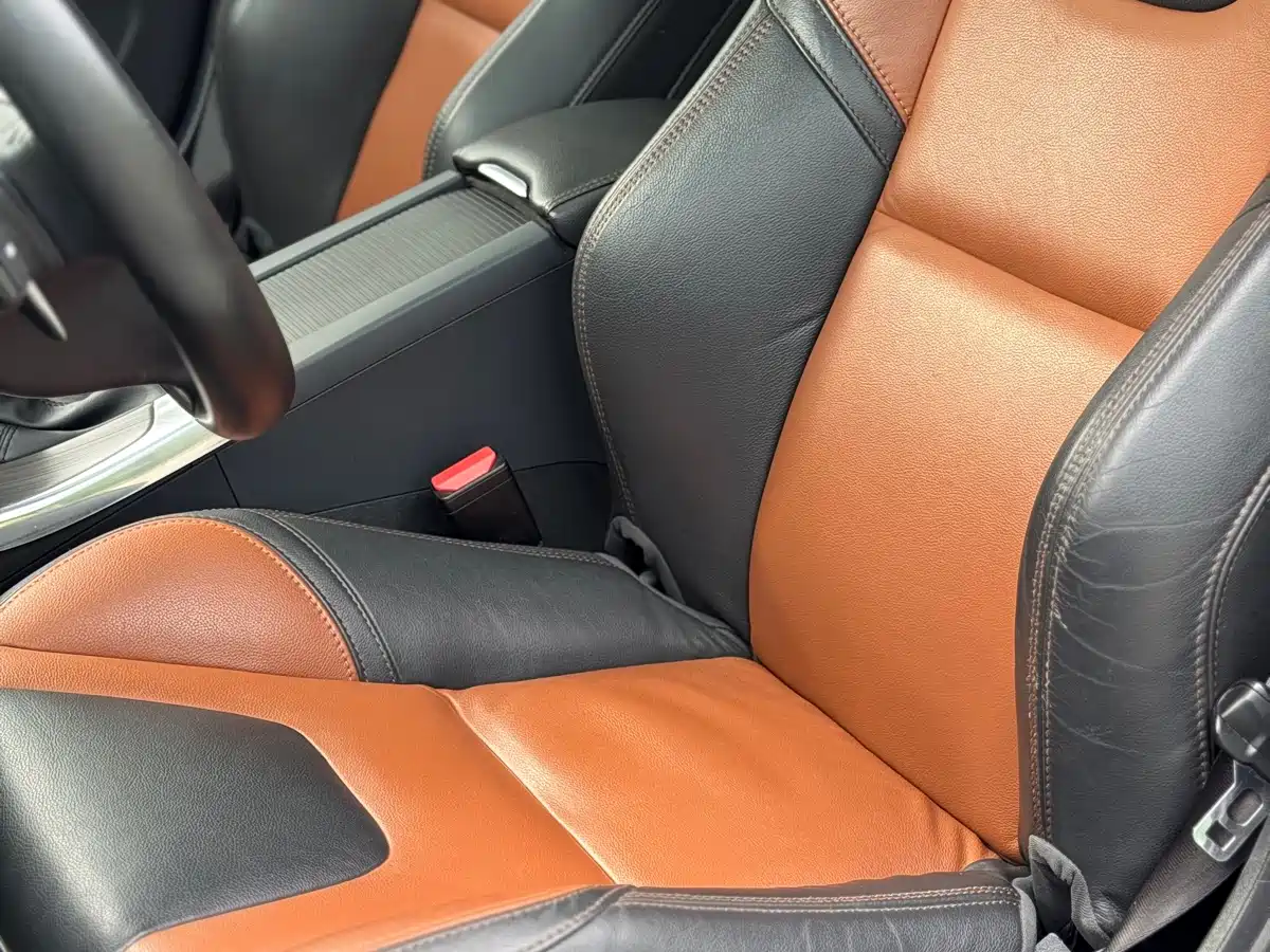 Фото 21 - Volvo V60