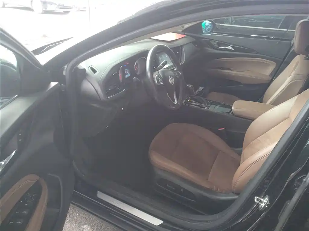 Buick Regal 2017 20T Elite Type фото 11