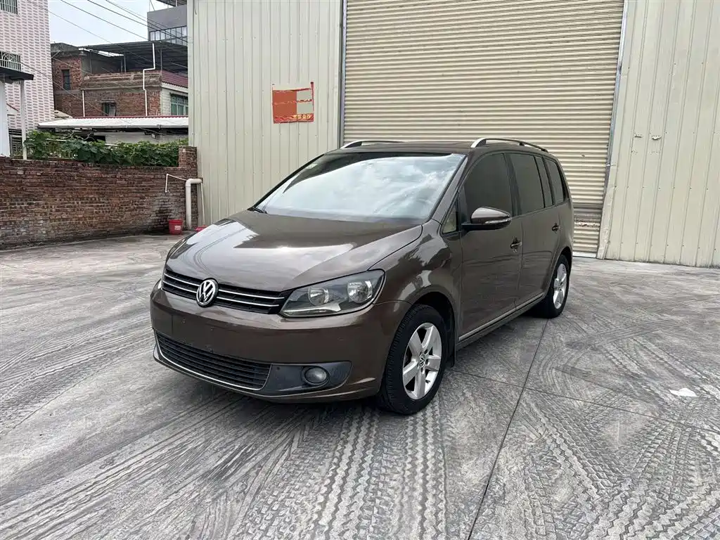 Volkswagen Touran 2011 1.4T DSG Smart Elegance 5-seater