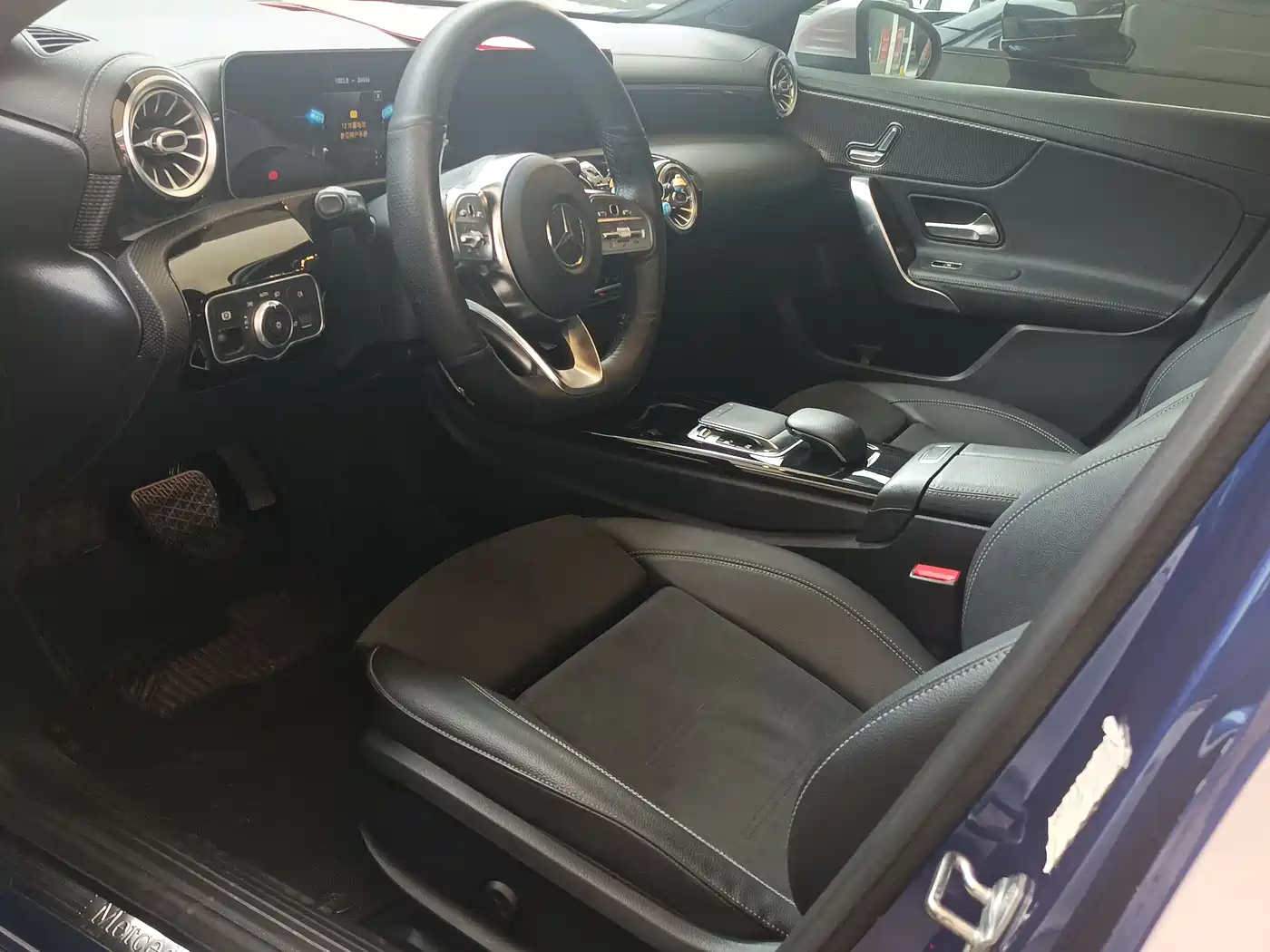 Mercedes-Benz A-Class 2020 A 200 L Sport Sedan фото 4