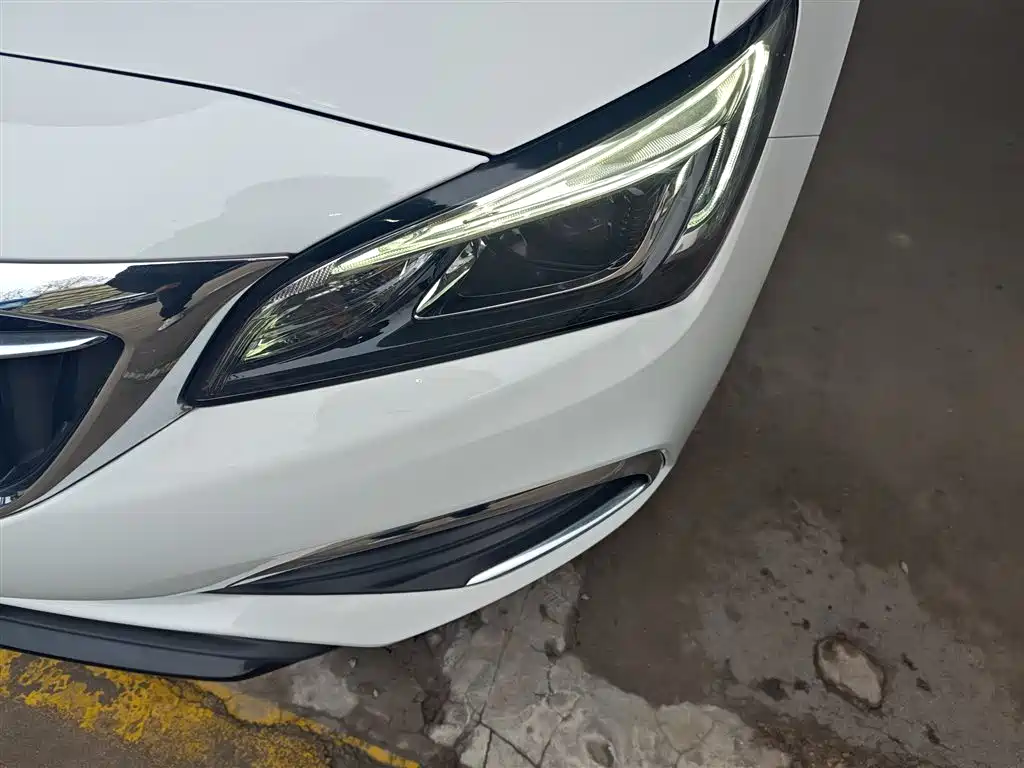 Buick Verano 2019 Sedan 15S Auto Leading фото 24