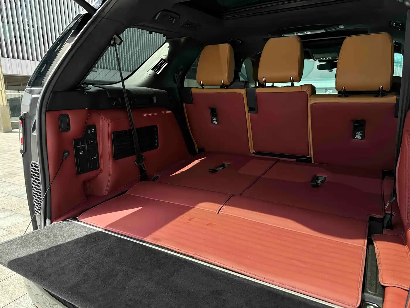 Land Rover Discovery 2017 3.0 SC V6 HSE фото 23