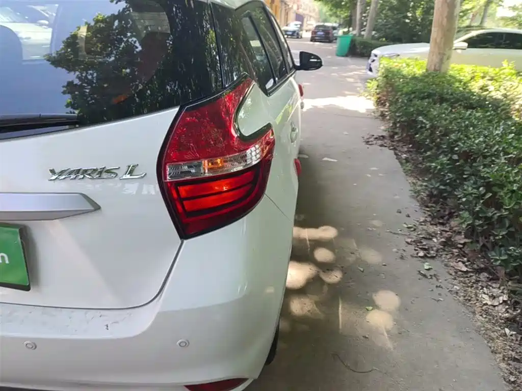 Toyota YARiS L Zhi Xuan 2021 1.5L CVT Leading Edition фото 8