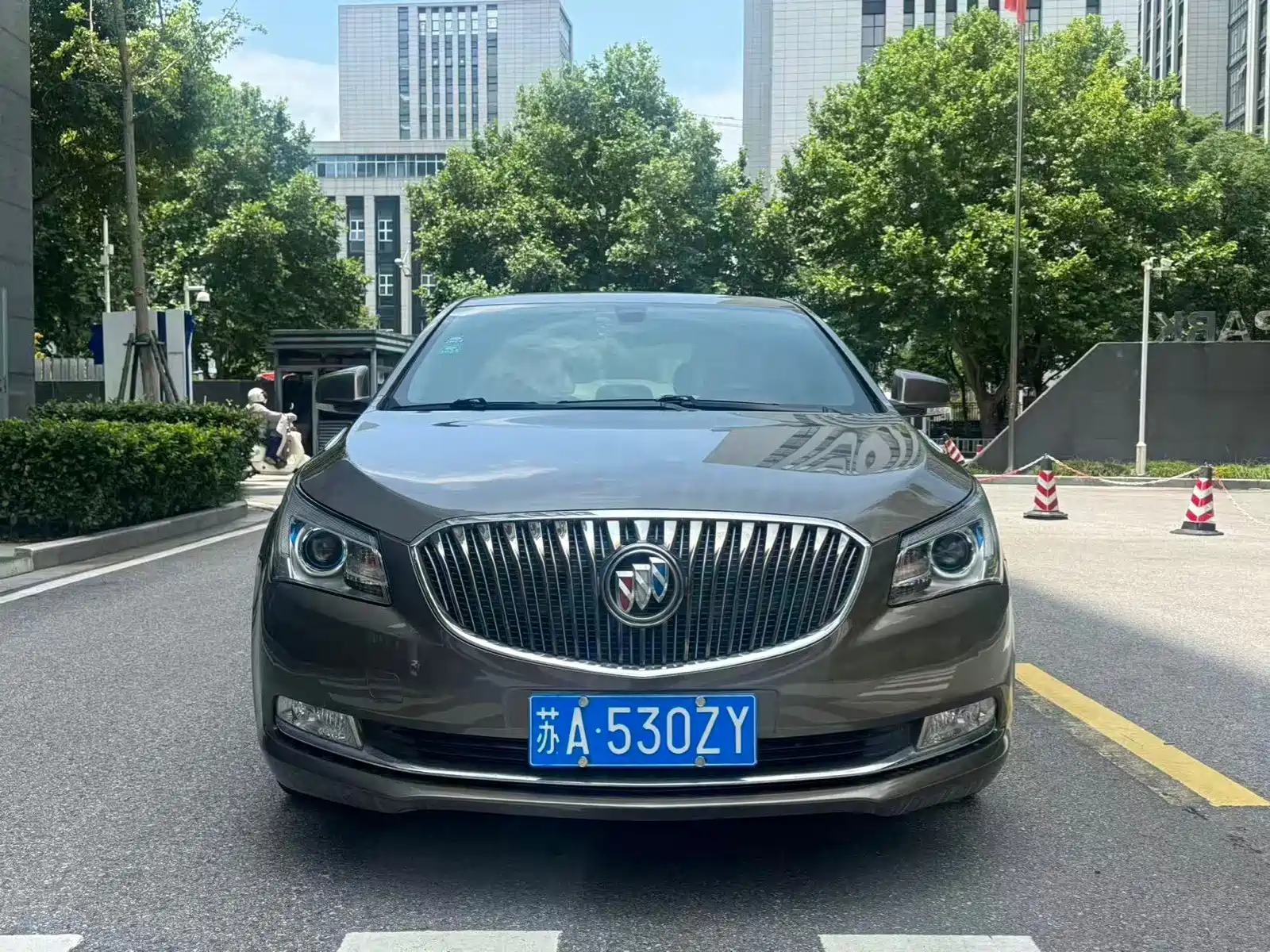 Фото 8 - Buick LaCrosse