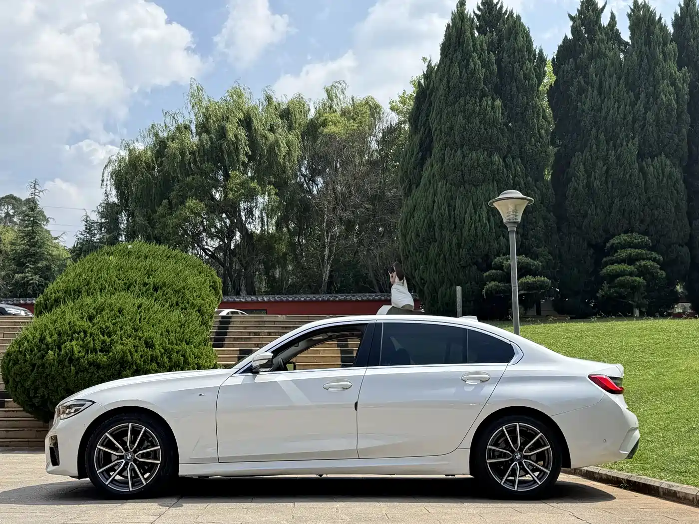 BMW 3 Series 2021 320Li M Sport Package фото 6