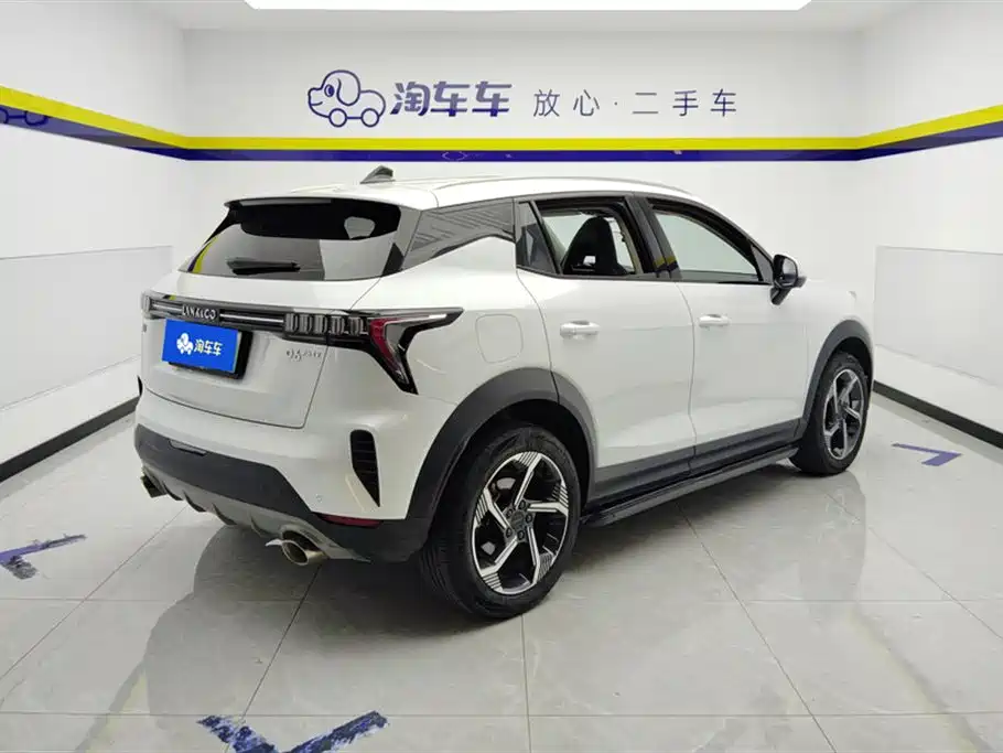 Lynk & Co 06 EM-P 2022 PHEV 84KM Range Pro фото 3