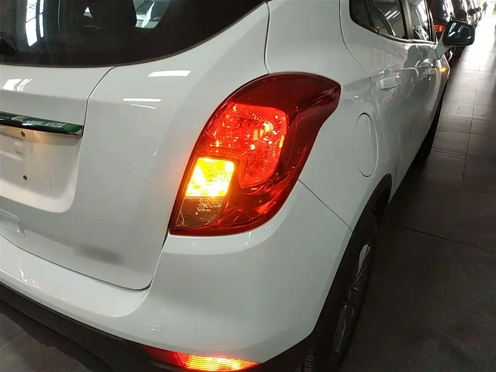 Buick Encore 2016 18T Automatic 2WD Urban Leading фото 24