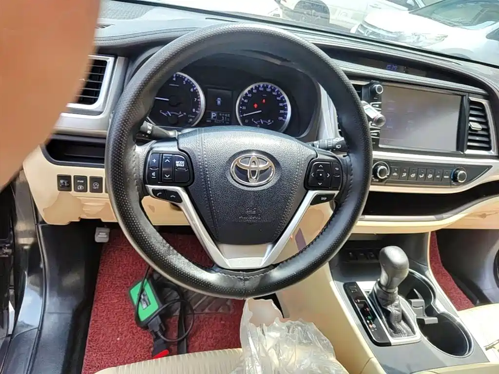 Toyota Highlander 2018 2.0T 4WD Elite 7-seater China VI фото 11