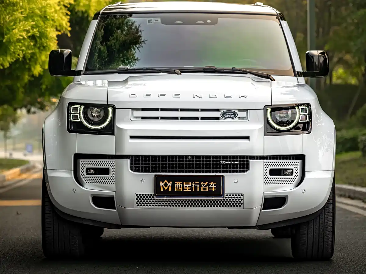 Land Rover Defender 2022 110 P400 X-DYNAMIC HSE фото 2