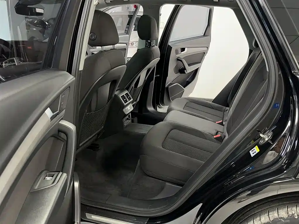 Audi Q5L 2018 40 TFSI Prestige Progressive (China V) фото 18