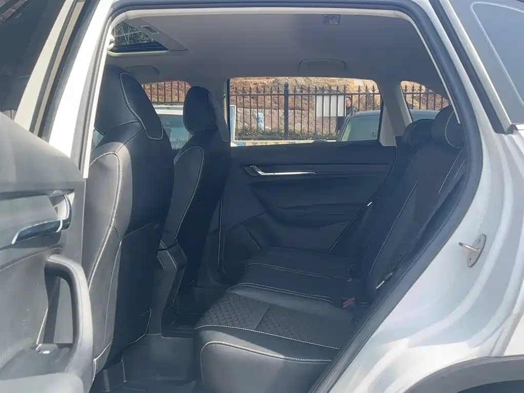 Škoda Kamiq 2020 Model 1.5L Automatic Comfort фото 22