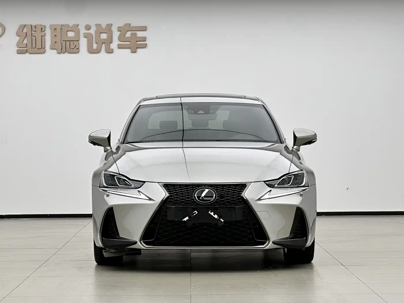 Lexus IS 2017 300 F SPORT фото 2