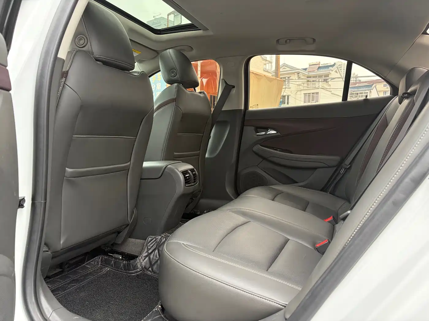 Chevrolet Malibu 2017 1.5T Automatic Luxury Edition фото 9