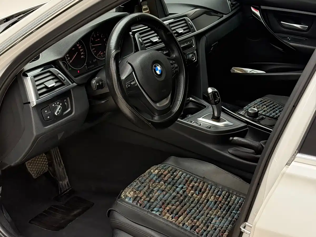 BMW 3 Series 2017 320Li Fashion фото 9