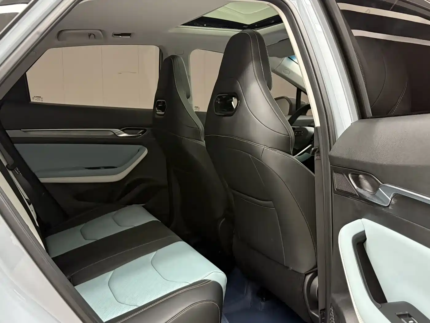 Geely Emgrand S 2023 2022 1.4T CVT Crossover Player