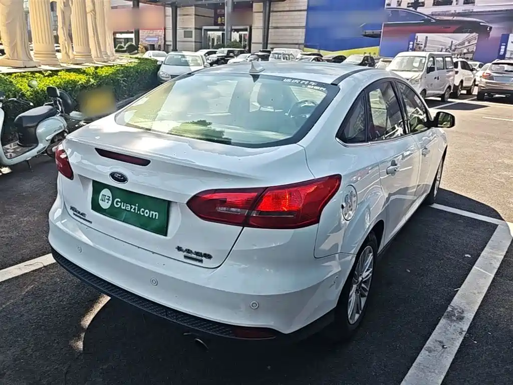 Photo 7 - Ford Focus