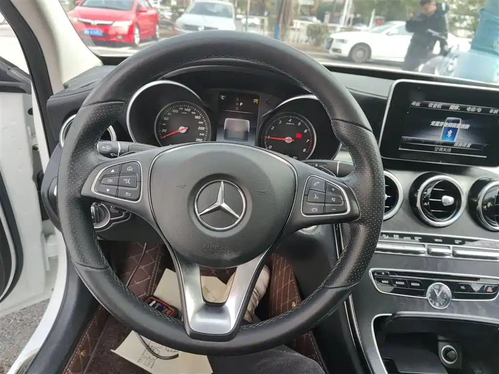 Mercedes-Benz C-Class 2017 Facelift C 200 L Sport Edition фото 4