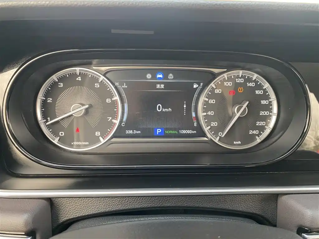 GAC Trumpchi Trumpchi M6 2019 270T DCT Luxury Edition (7-seater) (China VI) фото 3