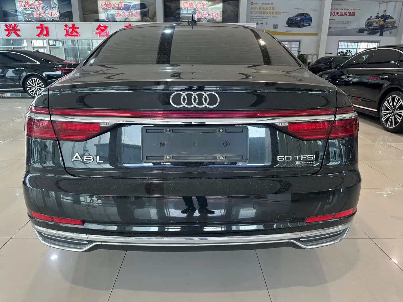 AUDI A8