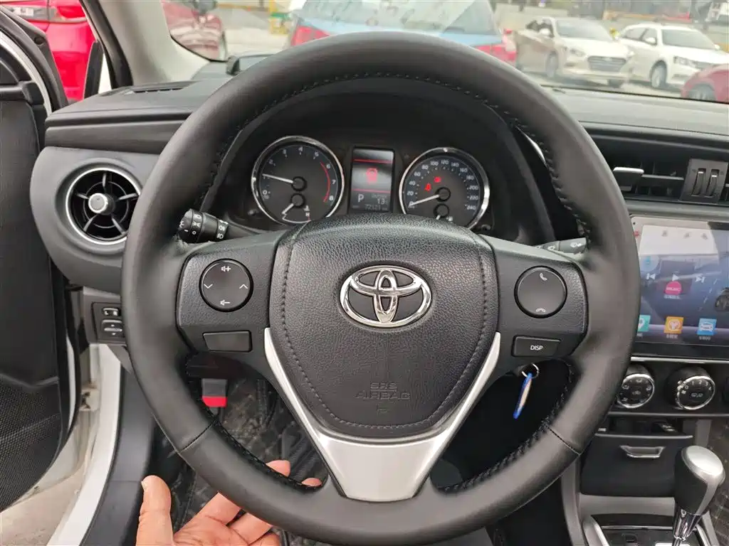 Toyota Corolla 2017 Facelift 1.2T S-CVT GL-i фото 11