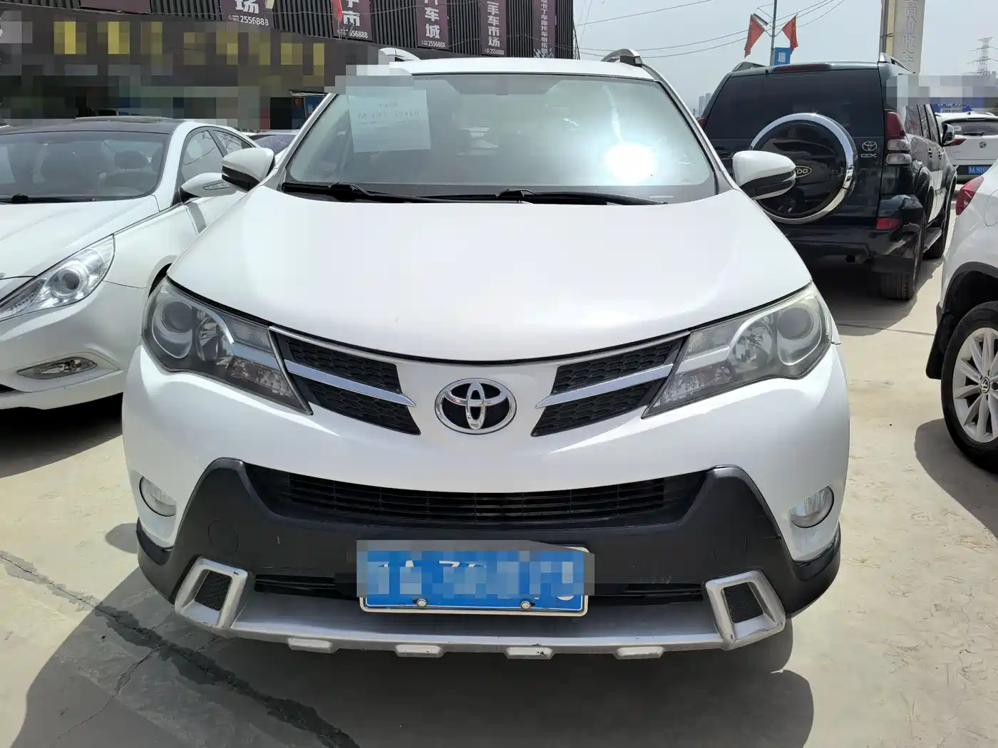 Toyota RAV4 Rongfang 2013 2.0L CVT 2WD Urban фото 2