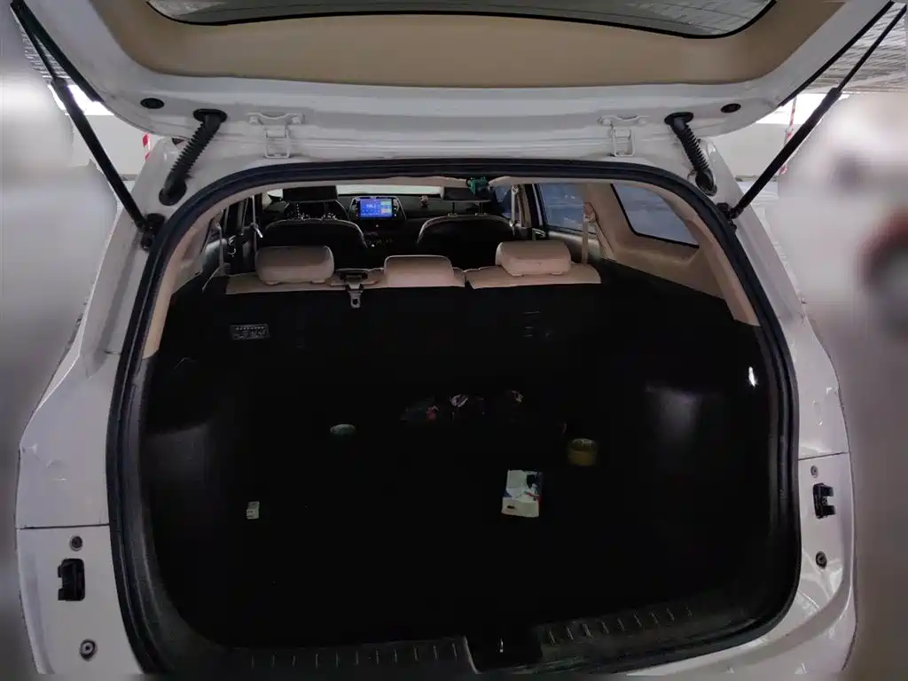 Baojun 310W 2019 2017 1.5L Manual Fashion Edition (China V)