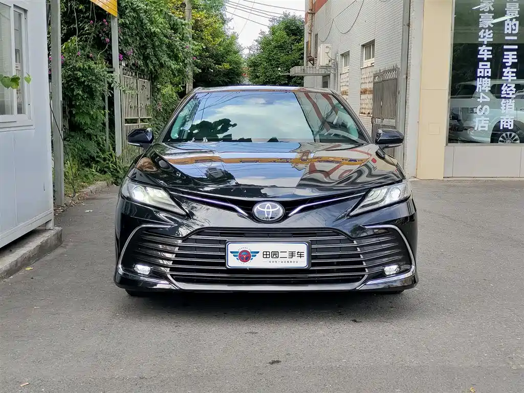 Toyota Camry 2021 2.5S Feng Shang Edition фото 2