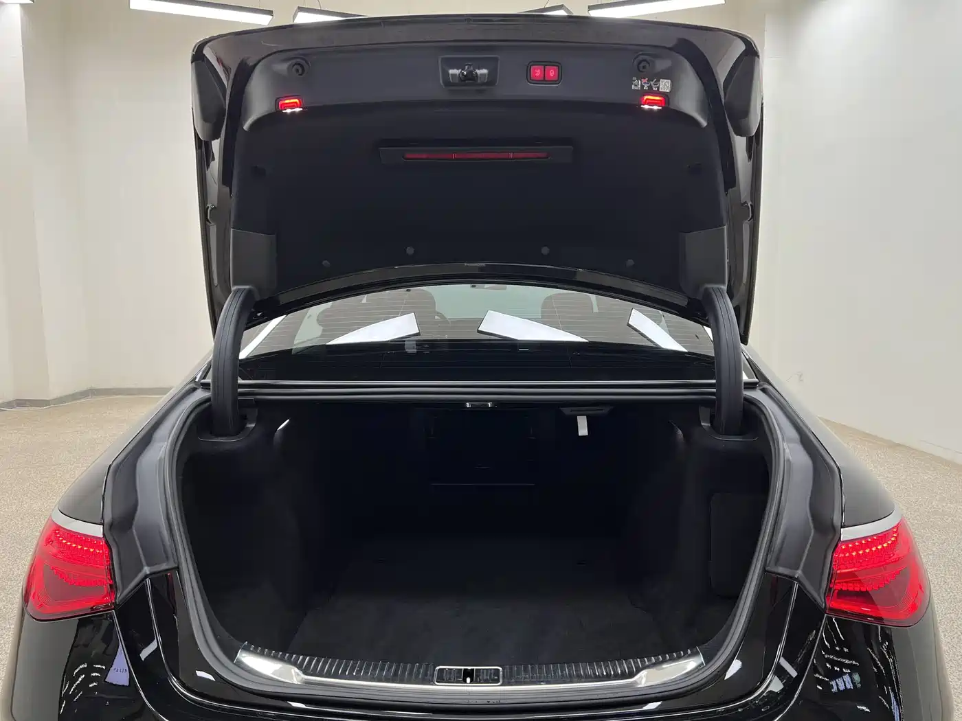 Mercedes-Benz Maybach S-Class 2024 S 480 4MATIC фото 33