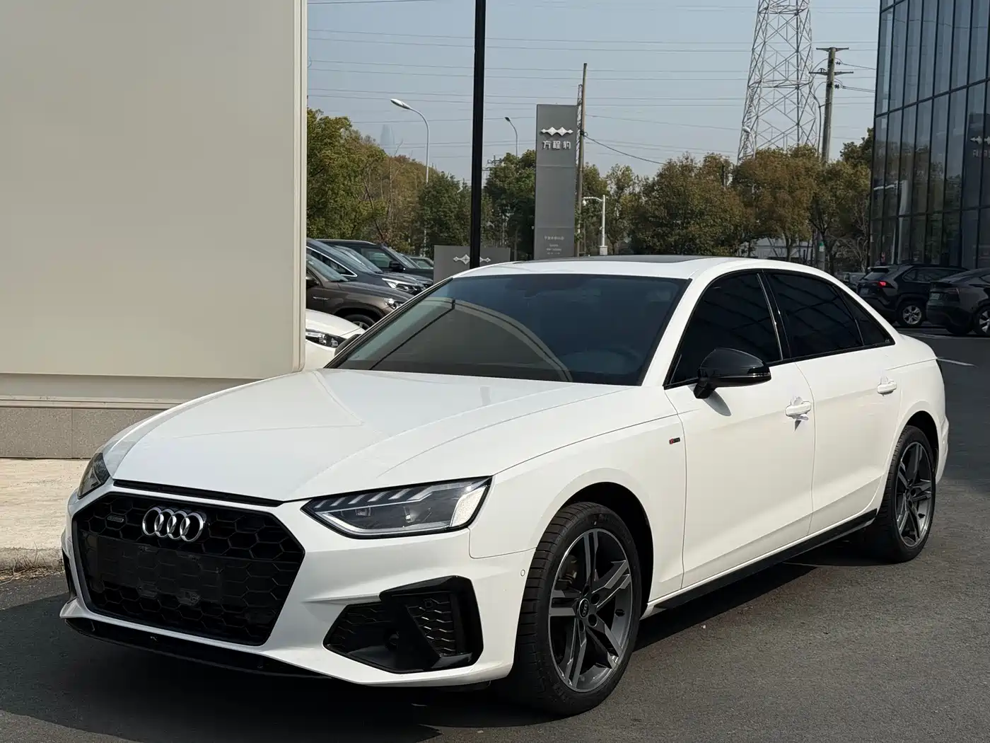 Audi A4L 2022 40 TFSI Luxury Dynamic