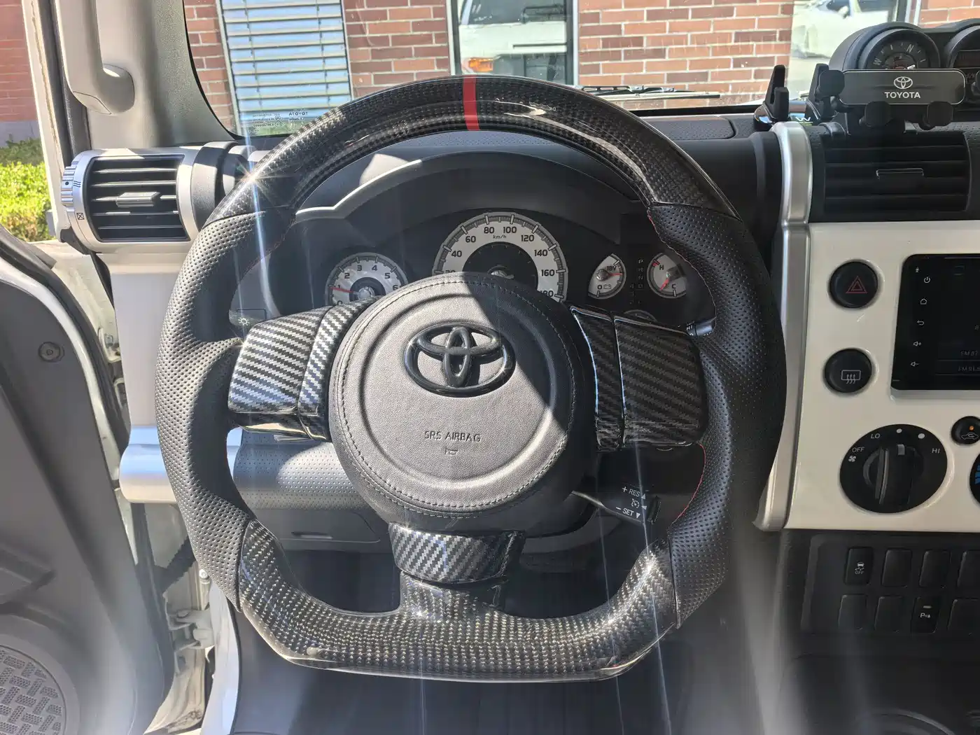 Toyota FJ Cruiser 2013 4.0L фото 13