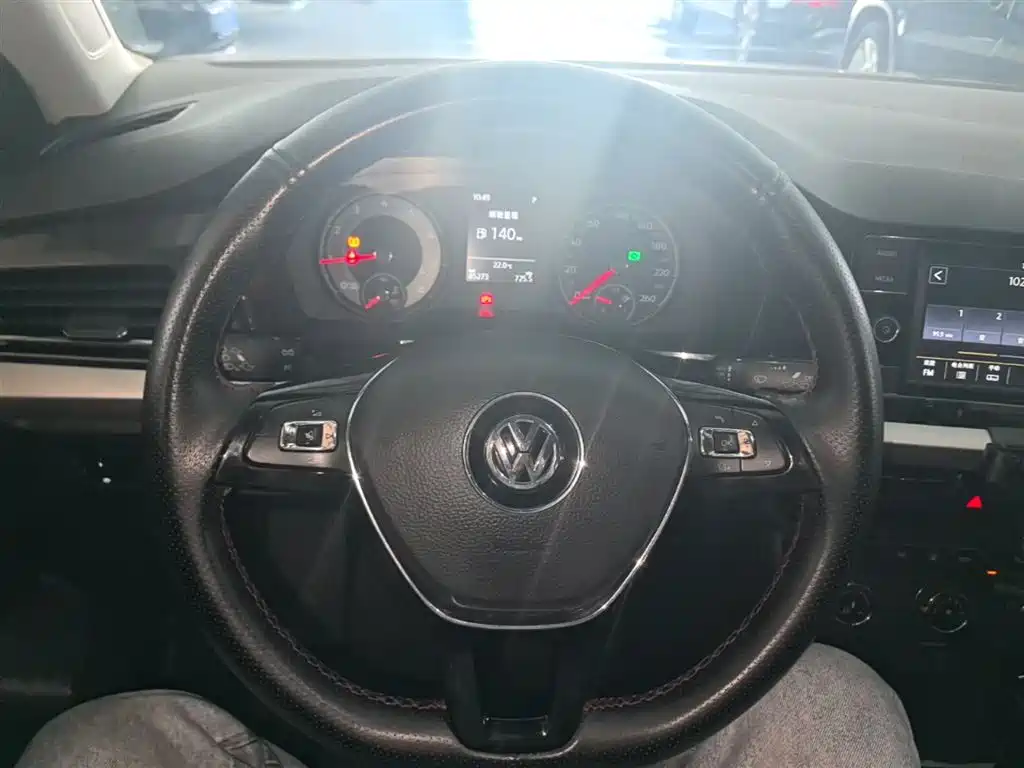 Volkswagen Lavida 2019 1.5L Automatic Comfort Edition China VI фото 11