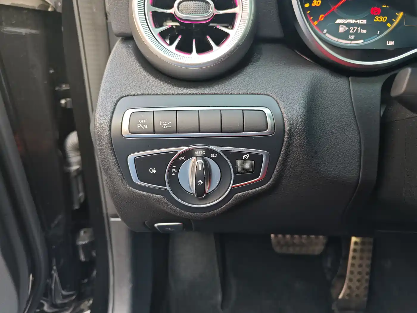 Mercedes-Benz C-Class AMG 2021 AMG C 63 фото 16