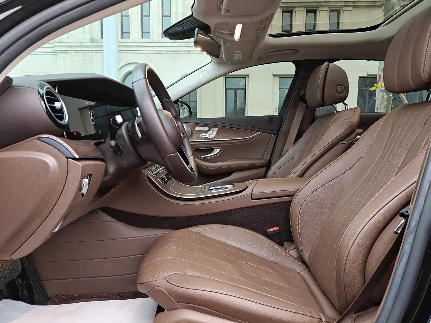 MERCEDES-BENZ E CLASS