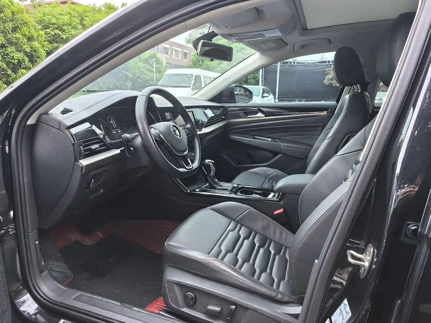 Volkswagen Passat 2019 330TSI Elite Version China VI фото 7
