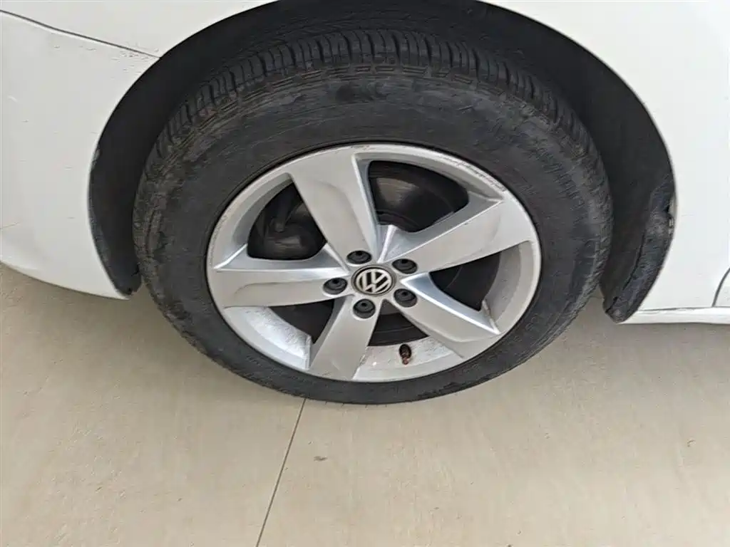 Volkswagen Santana 2015 1.6L Automatic Comfort Edition фото 23