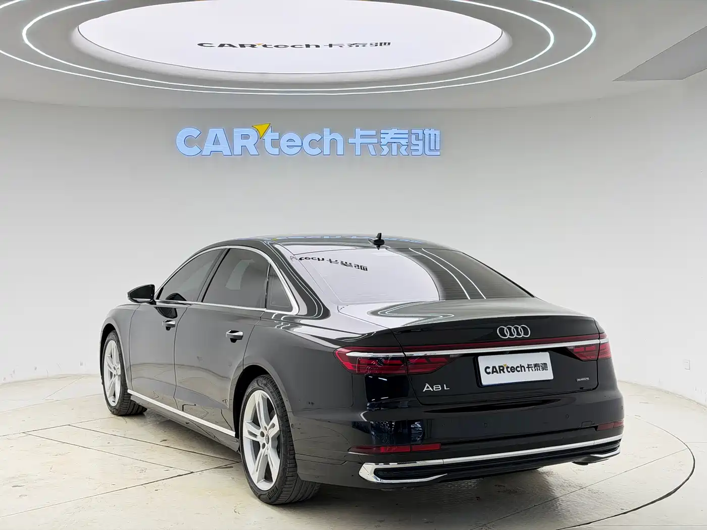 Audi A8 2023 A8L 50 TFSI quattro Exclusive фото 7