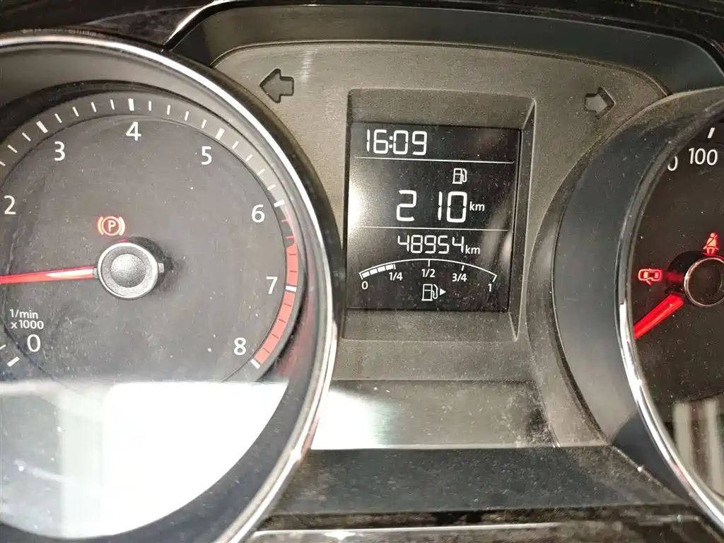 Volkswagen Bora 2018 1.5L Manual Comfort фото 5