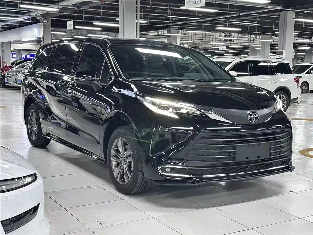 Toyota Sienna 2026 Model 2.5L Hybrid 2WD Comfort Edition фото 8