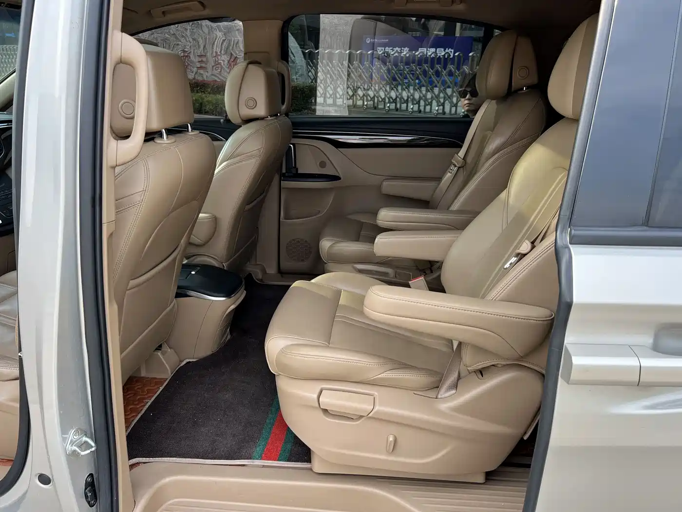 Buick GL8 2018 ES 28T Premium Type China VI фото 15