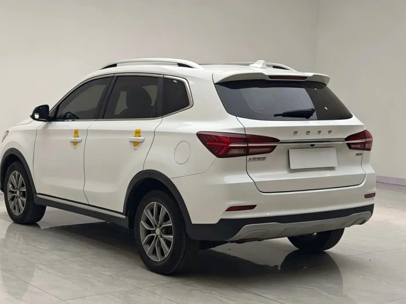 Фото 5 - Roewe RX5