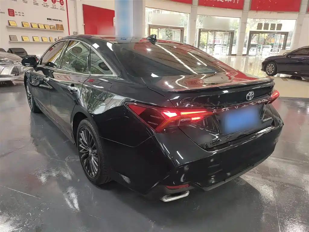 Toyota Avalon 2019 2.5L Touring Premium Edition China VI фото 23